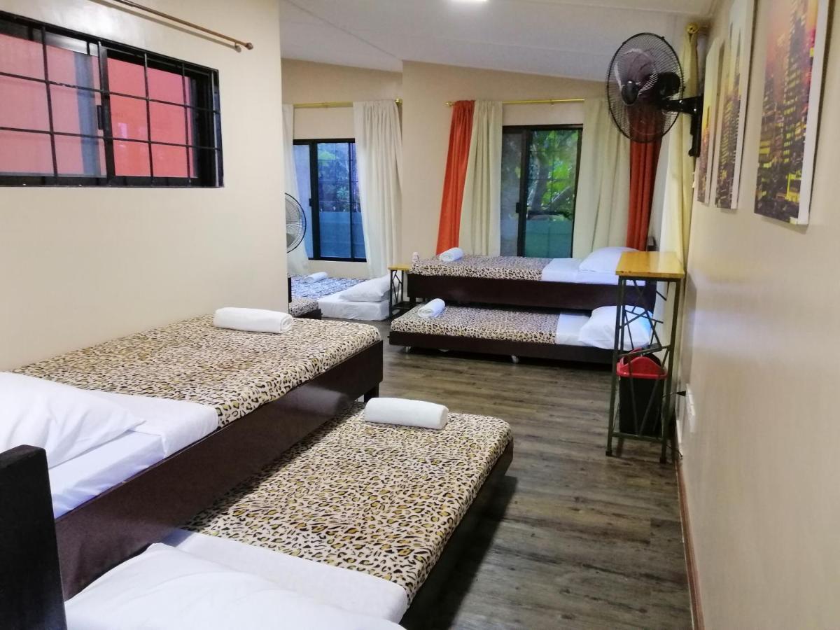 Blue Residence Tagaytay Tagaytay City ภายนอก รูปภาพ